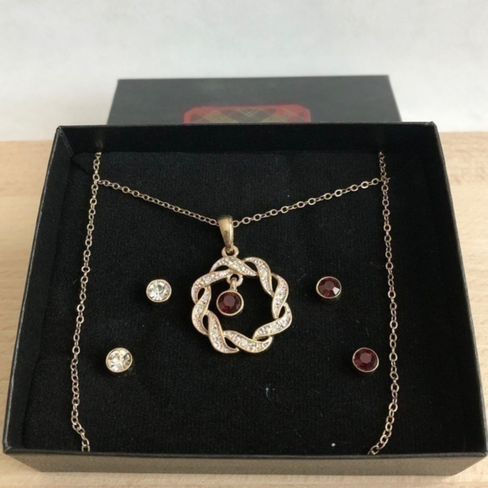 Holiday Necklace and Earrings Set